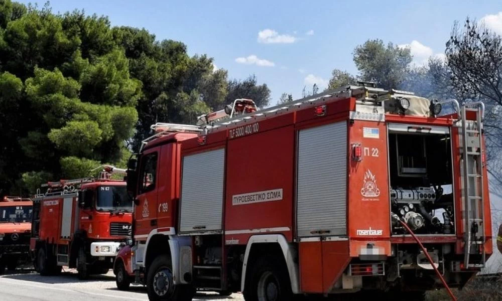 Σύρος: Τουρίστας έκλεψε αυτοκίνητο-Το τράκαρε και το εγκατέλειψε φλεγόμενο